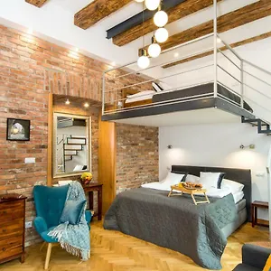 https://luxurious-loft-gertruda.krakowhotelspoland.com